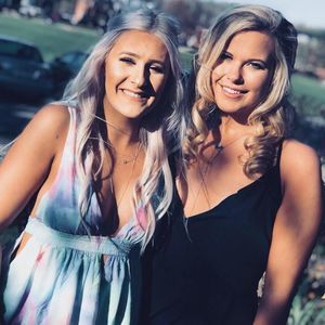 Meet your Posher, Holly